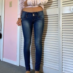 Low-rise jeans
